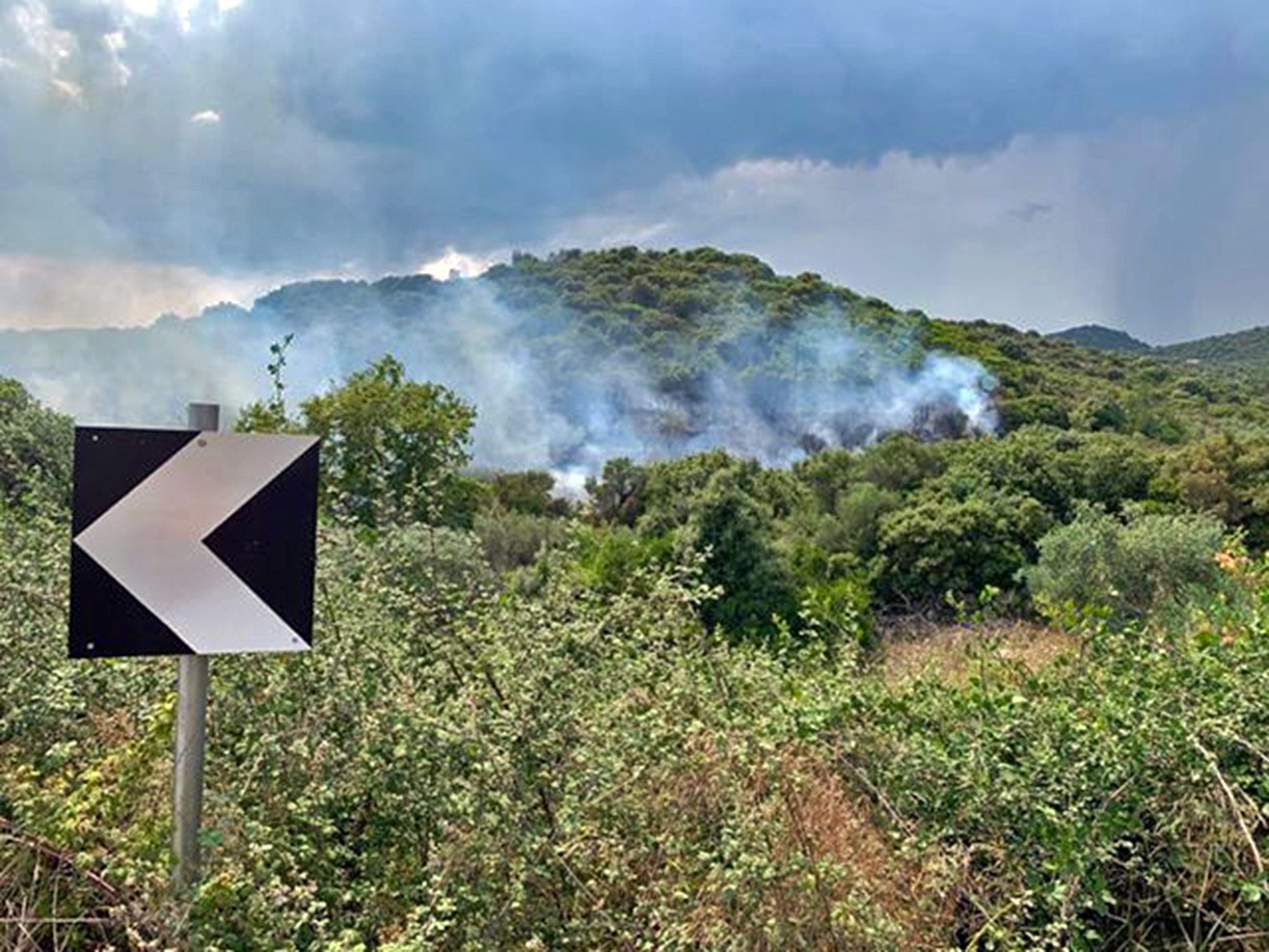 Δήμος Παγγαίου: Πυρκαγιά στην παραλιακή Εγνατία Οδό